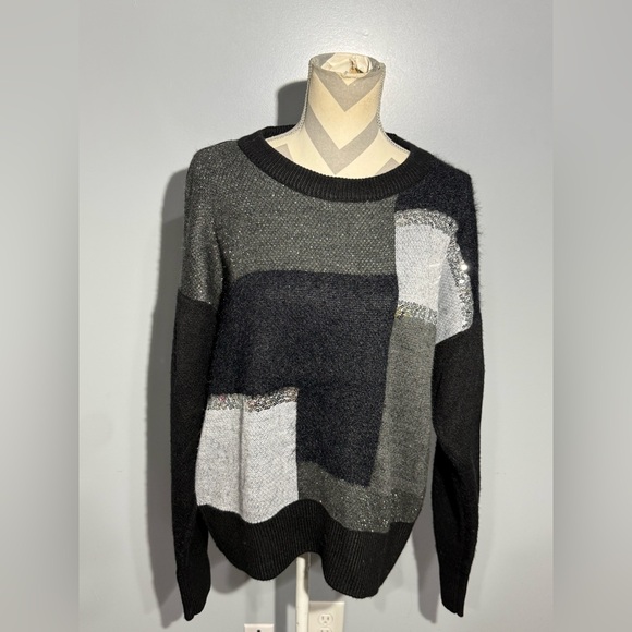 Dkny Sweaters - DKNY Women's Geometric Sweater - Black, Gray, and White